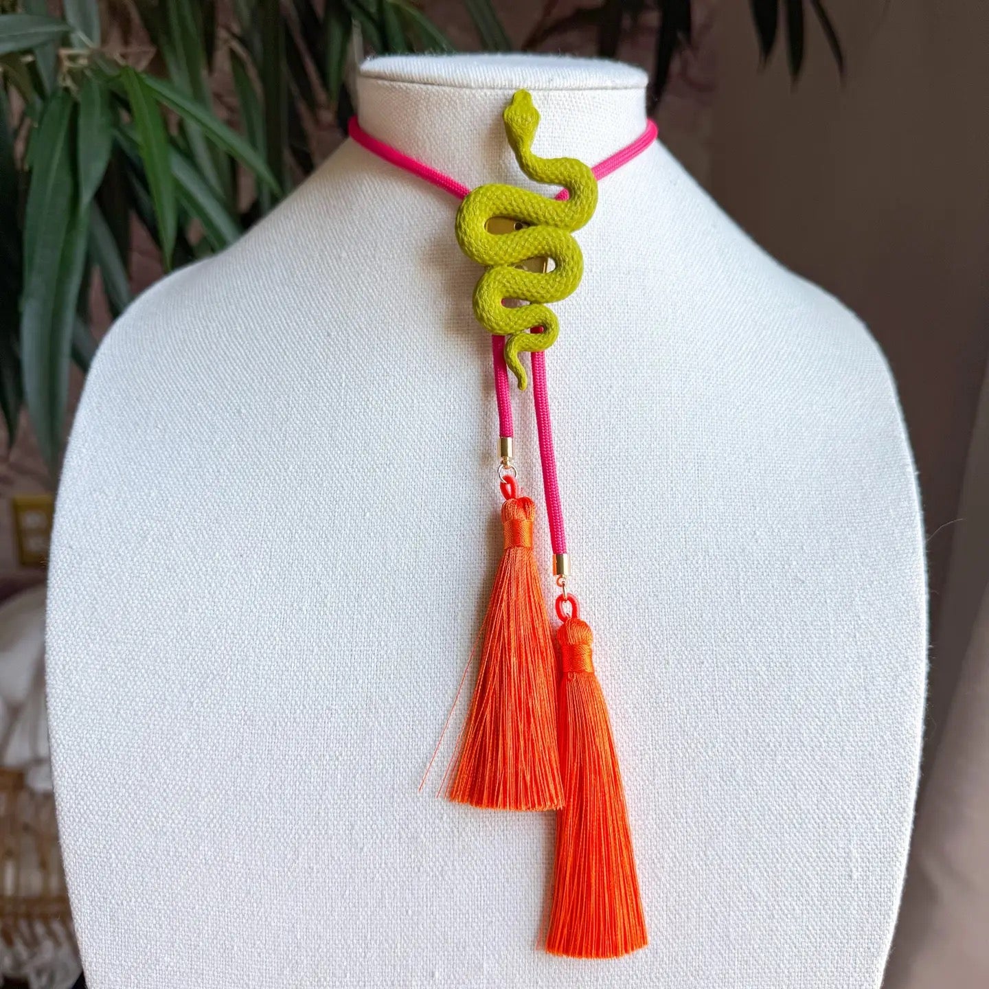 Olive Snake Bolo