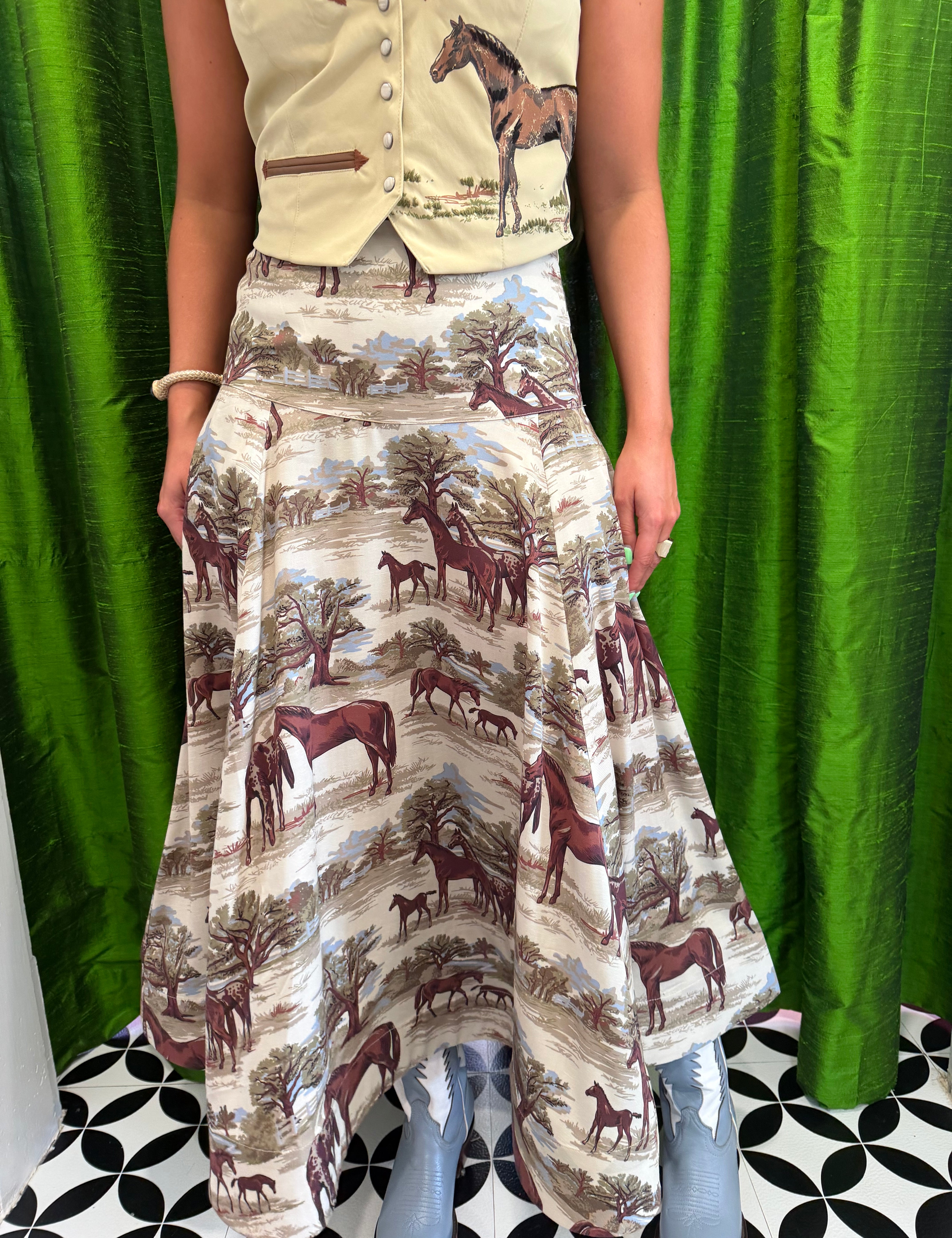 Horsiculture Skirt