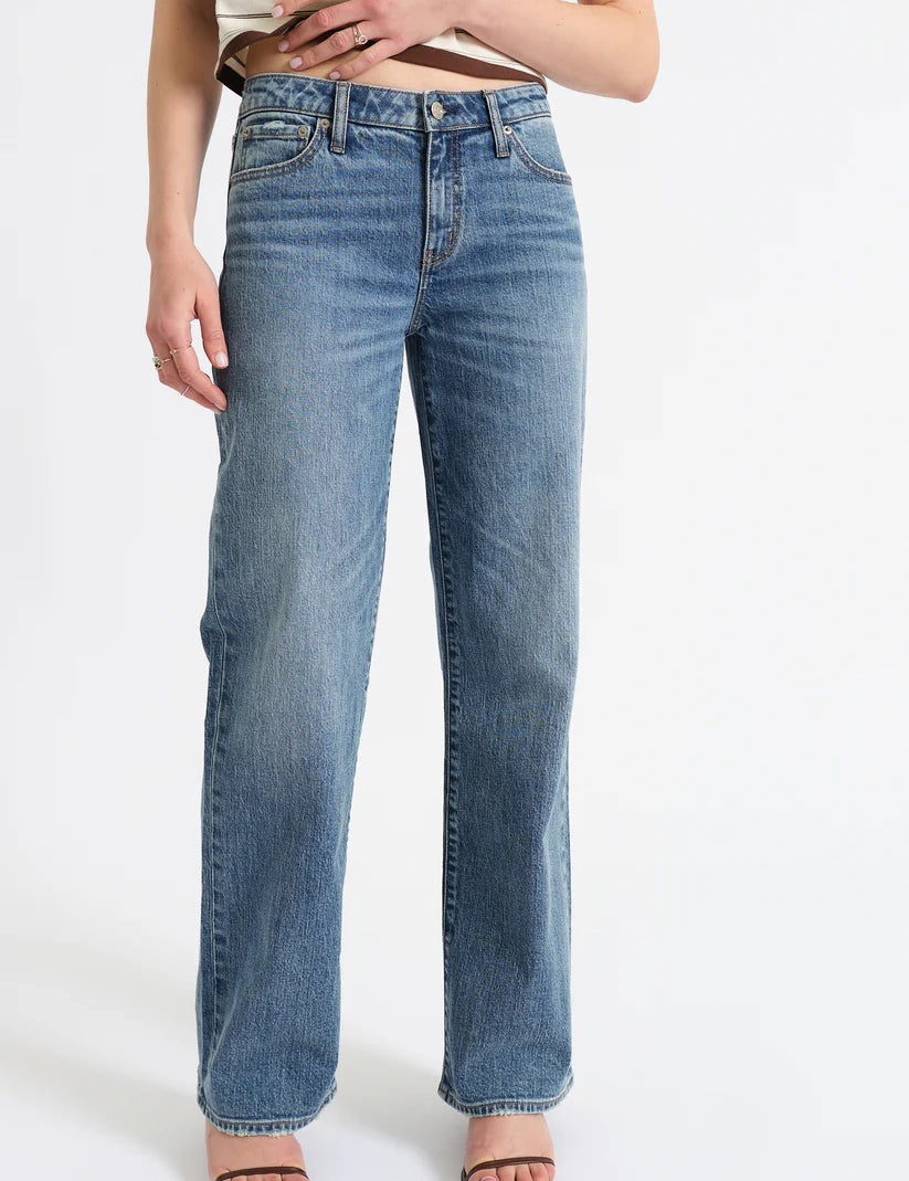 Heartbeat Straight Leg Jean