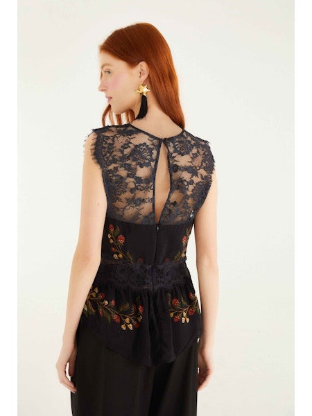 Berry Garden Sleeveless Lace Blouse