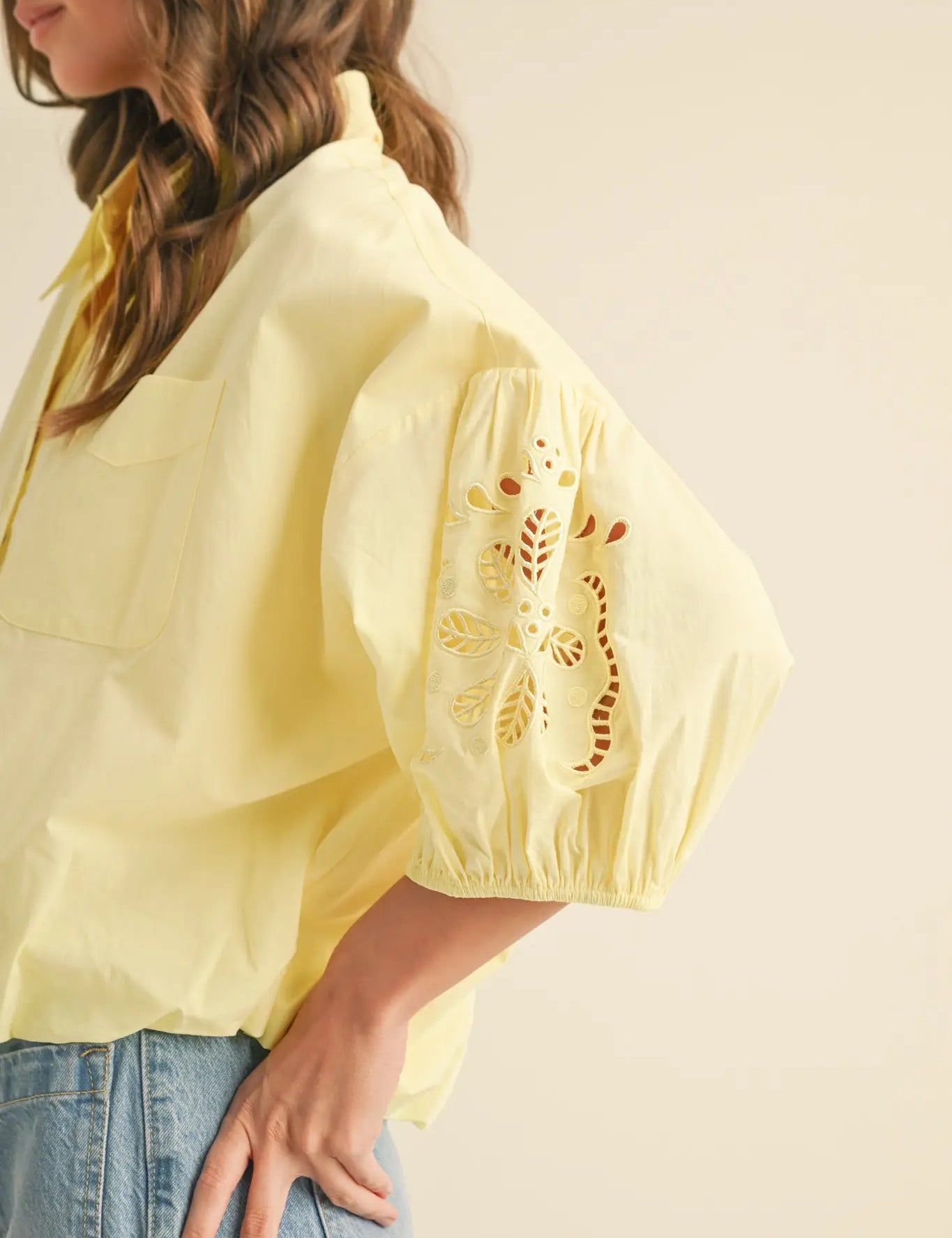 Lady in Lemon Top